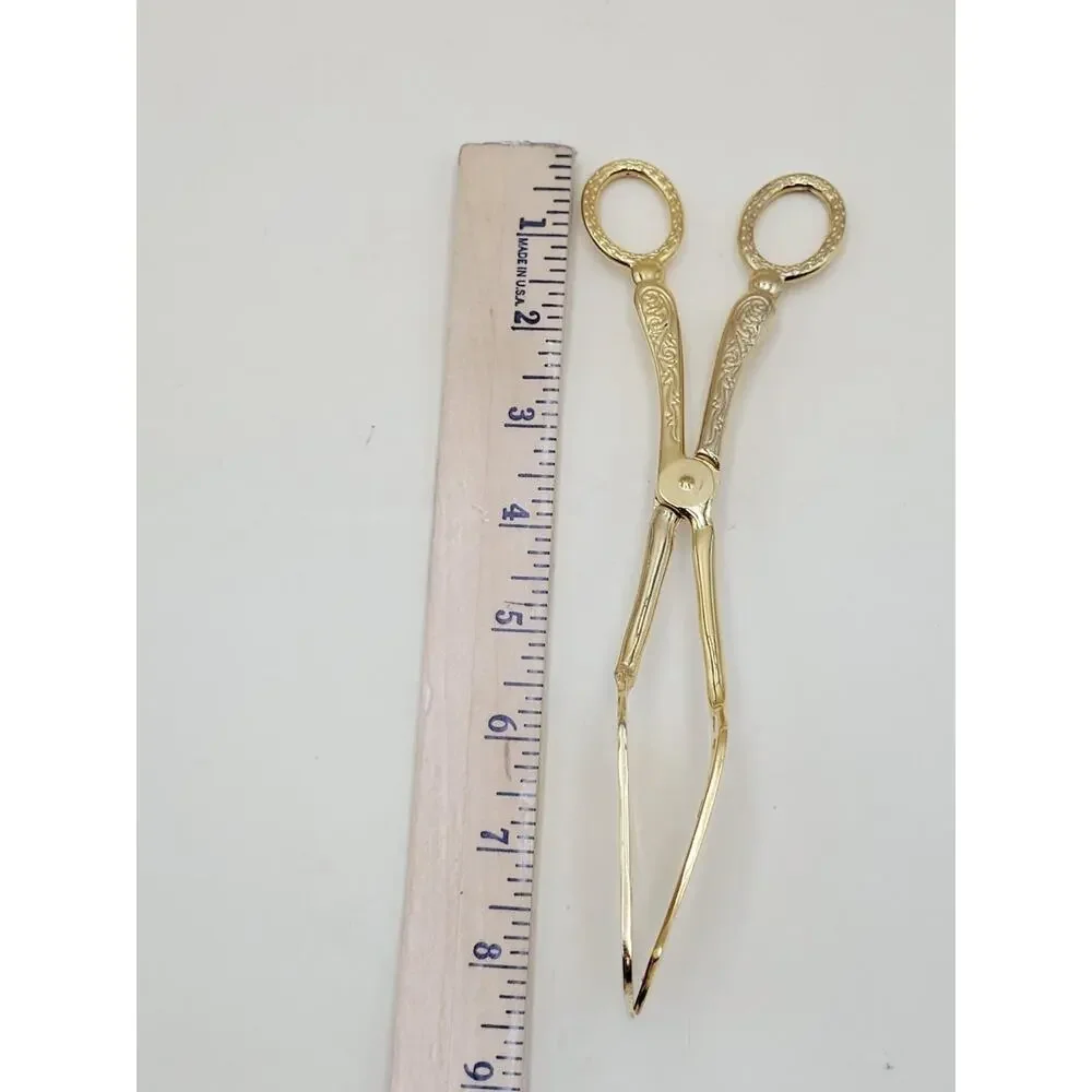 Ornate Gold Tone Engraved Tongs 7.5in Floral Scroll Serving Utensil